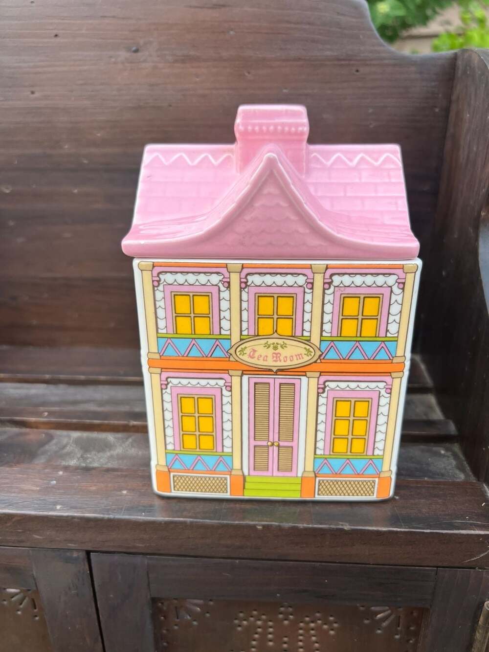Vintage 1989 Avon Townhouse Collection Tea Room Pink Roof House Canister Jar